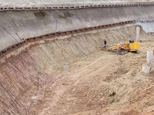 思南基坑边坡加固